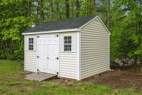 210 Kent Farm Road Hampstead NH 03841