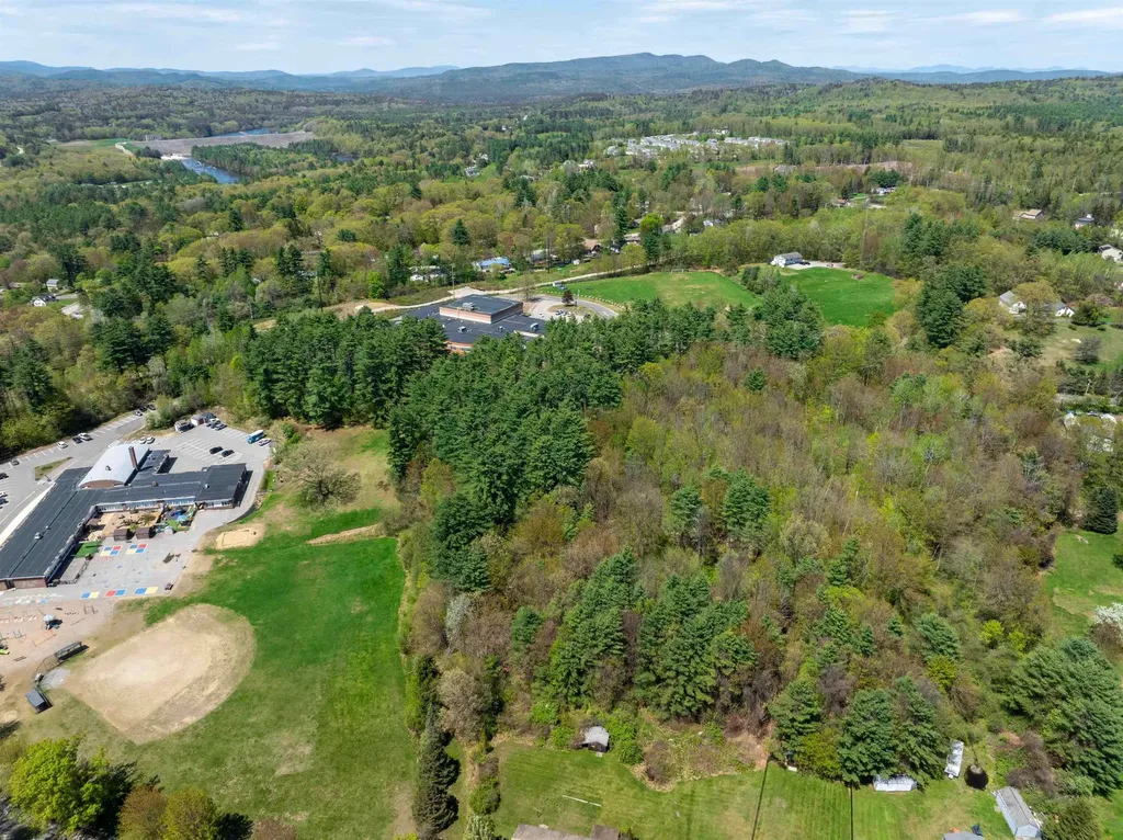 Rowell Drive Franklin NH 03235