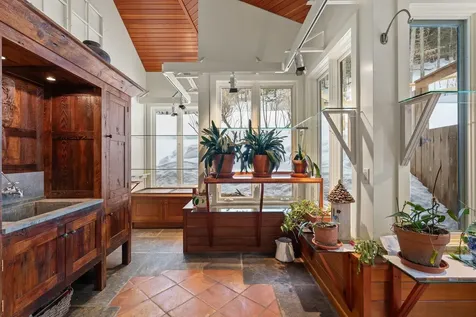 2334 South Road Woodstock VT 05091