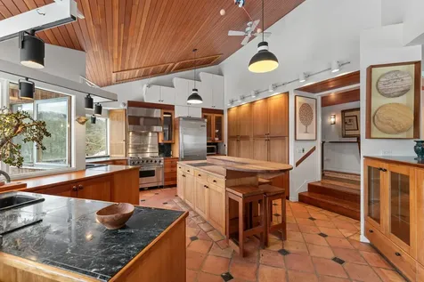 2334 South Road Woodstock VT 05091