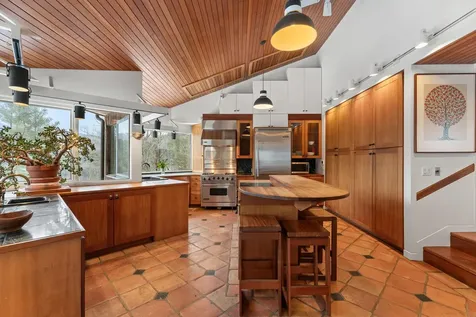 2334 South Road Woodstock VT 05091