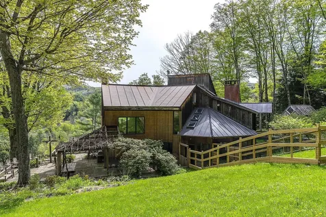 2334 South Road Woodstock VT 05091