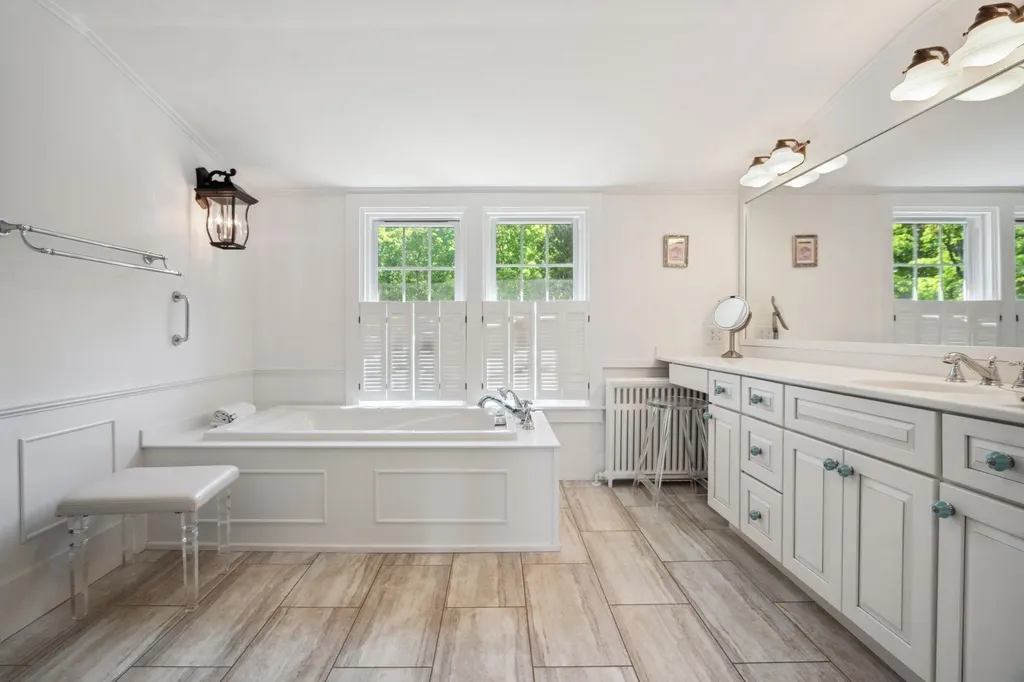 104 Knights Hill Road New London NH 03257