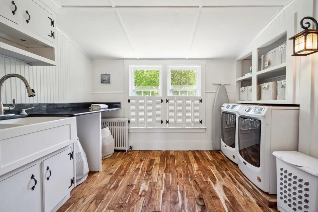 104 Knights Hill Road New London NH 03257