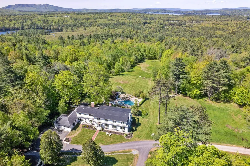 104 Knights Hill Road New London NH 03257