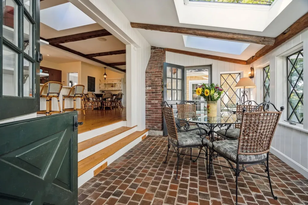 104 Knights Hill Road New London NH 03257