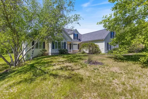 44 Thunder Road Fremont NH 03044