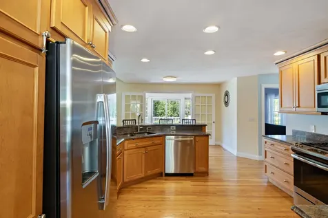 44 Thunder Road Fremont NH 03044