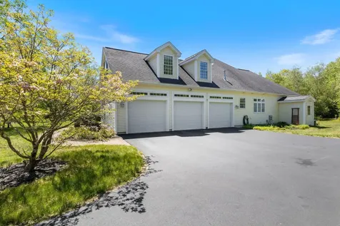 44 Thunder Road Fremont NH 03044