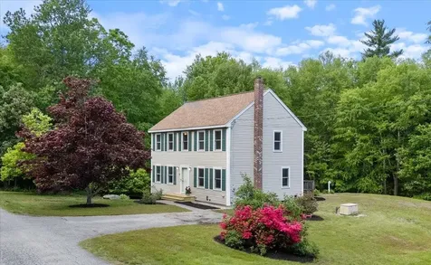 16 Bobcat Way Danville NH 03819