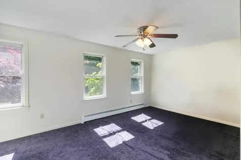 16 Bobcat Way Danville NH 03819