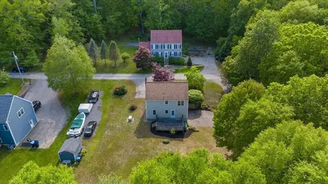 16 Bobcat Way Danville NH 03819