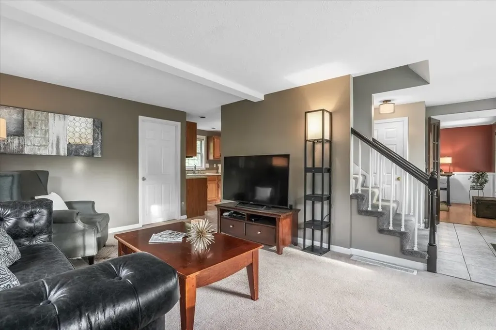 37 Level Street Merrimack NH 03054