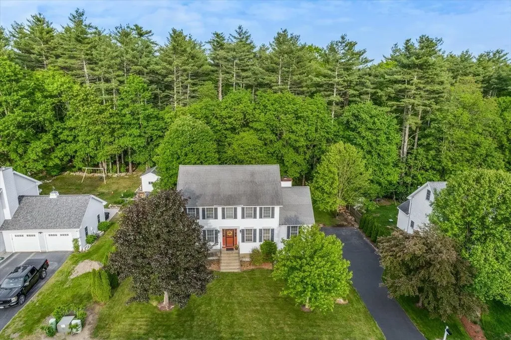 37 Level Street Merrimack NH 03054