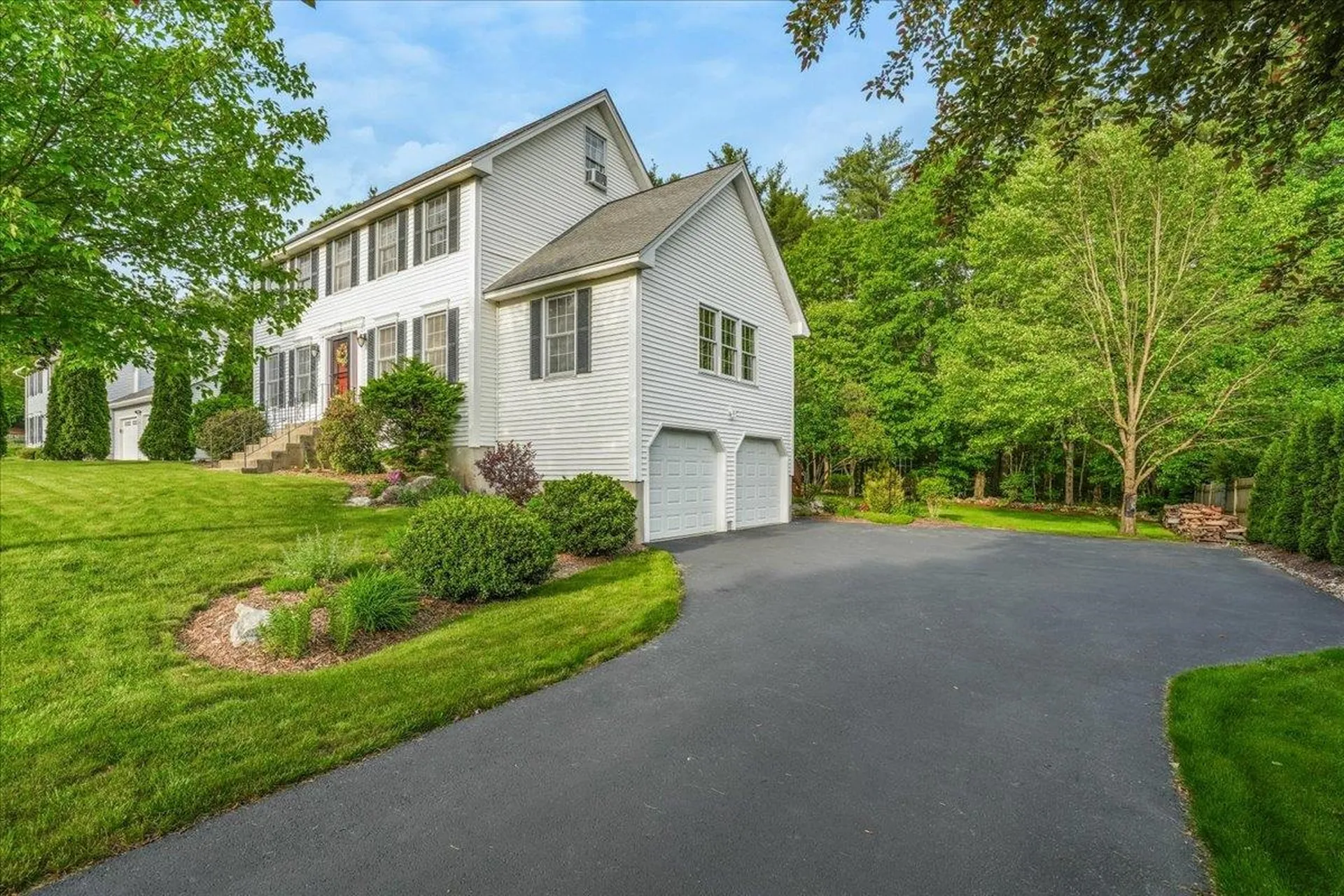 37 Level Street Merrimack NH 03054