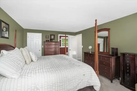 37 Level Street Merrimack NH 03054