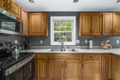37 Level Street Merrimack NH 03054