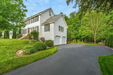 37 Level Street Merrimack NH 03054