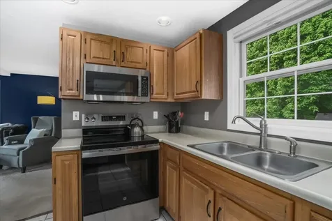 37 Level Street Merrimack NH 03054