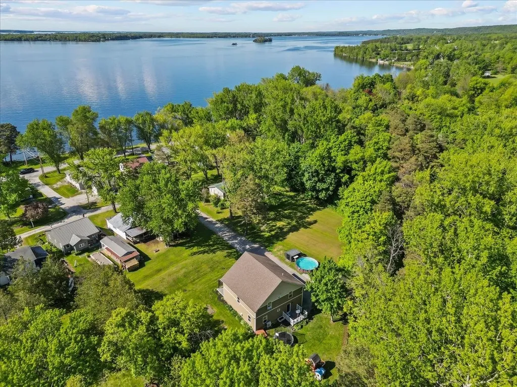 35 Campano Drive Georgia VT 05478