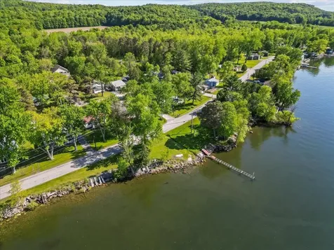 35 Campano Drive Georgia VT 05478
