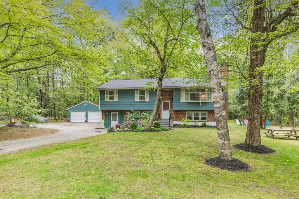 2 Birch Drive Hampton Falls NH 03844