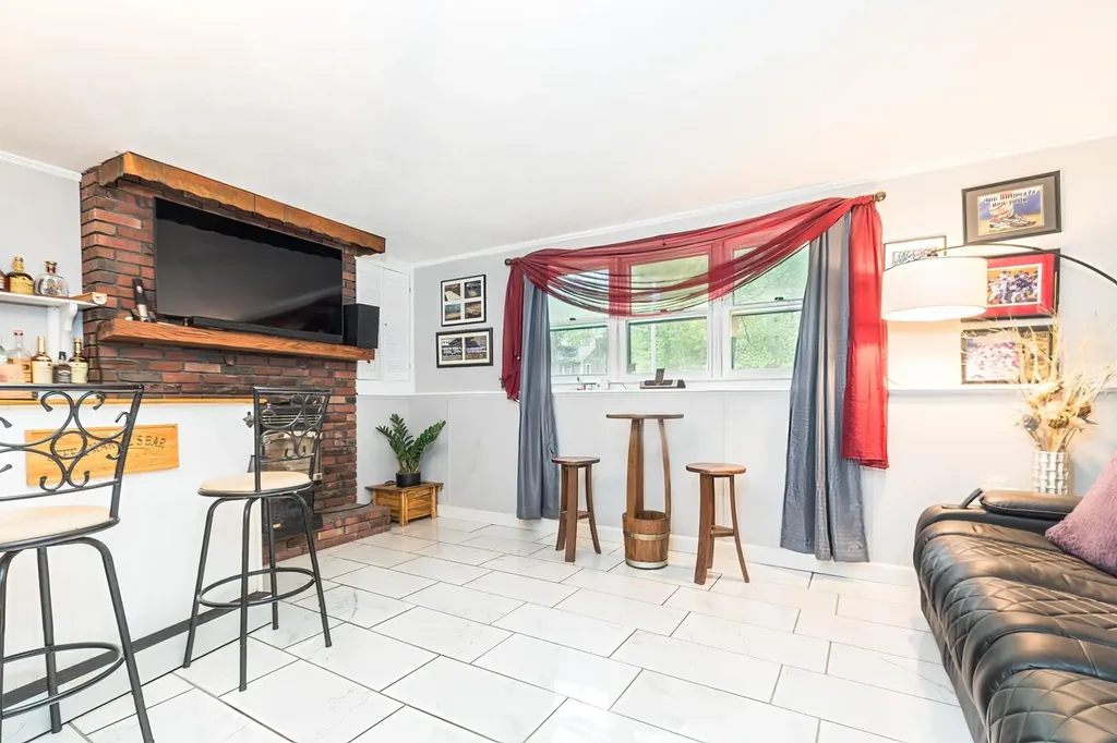 2 Birch Drive Hampton Falls NH 03844