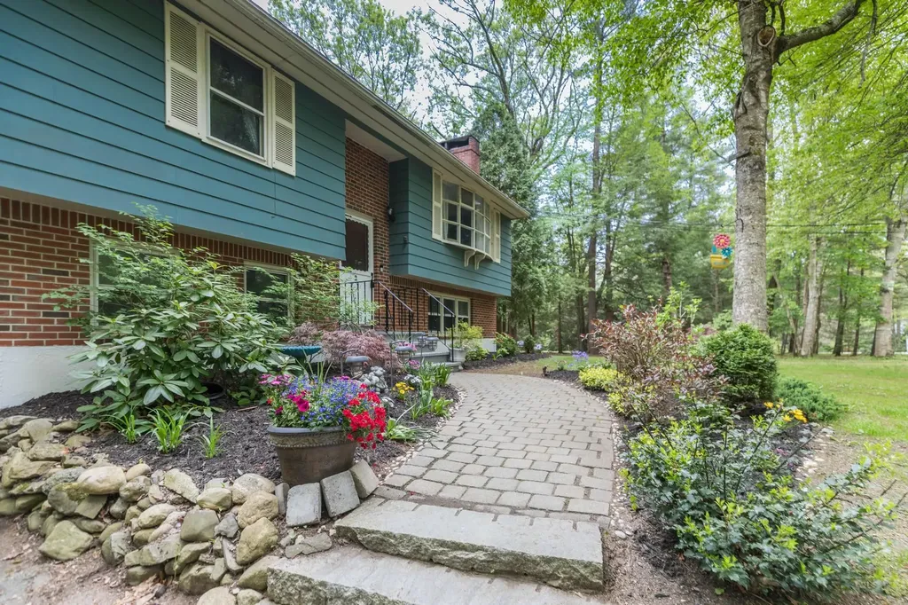 2 Birch Drive Hampton Falls NH 03844