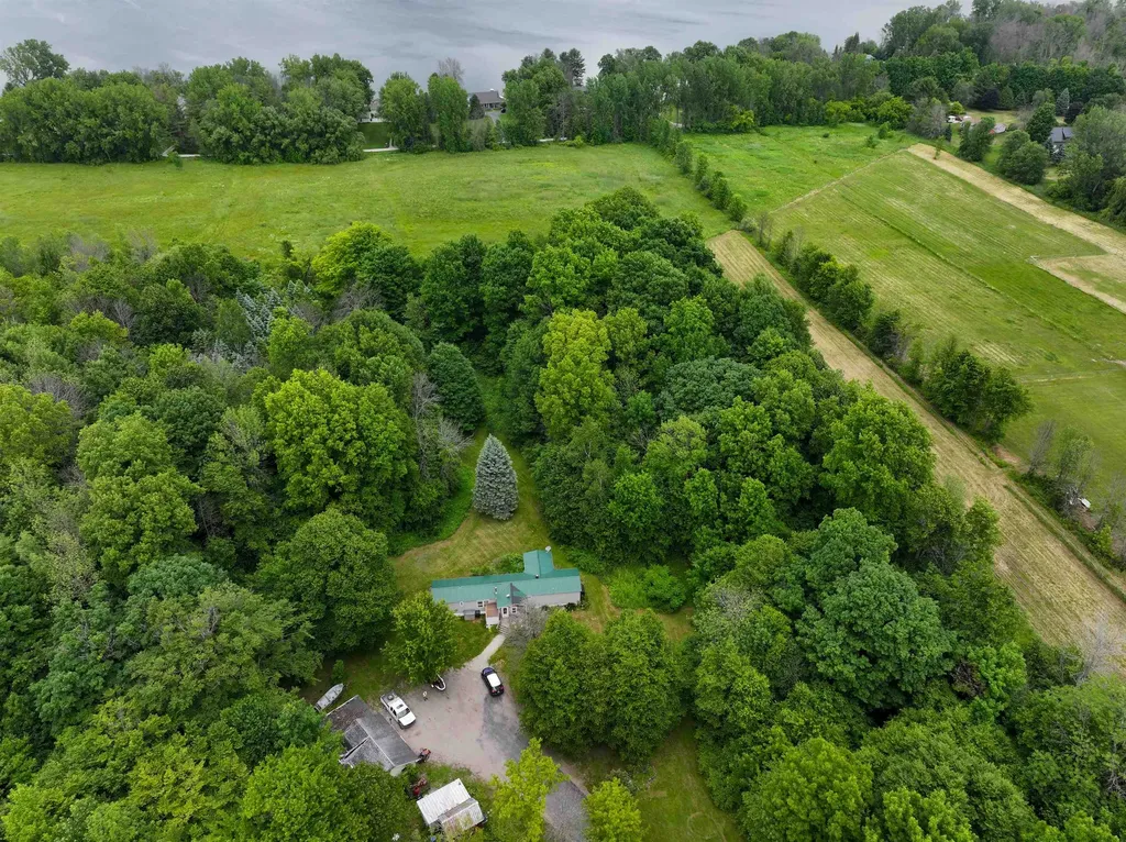 166 Woods Road Isle La Motte VT 05463