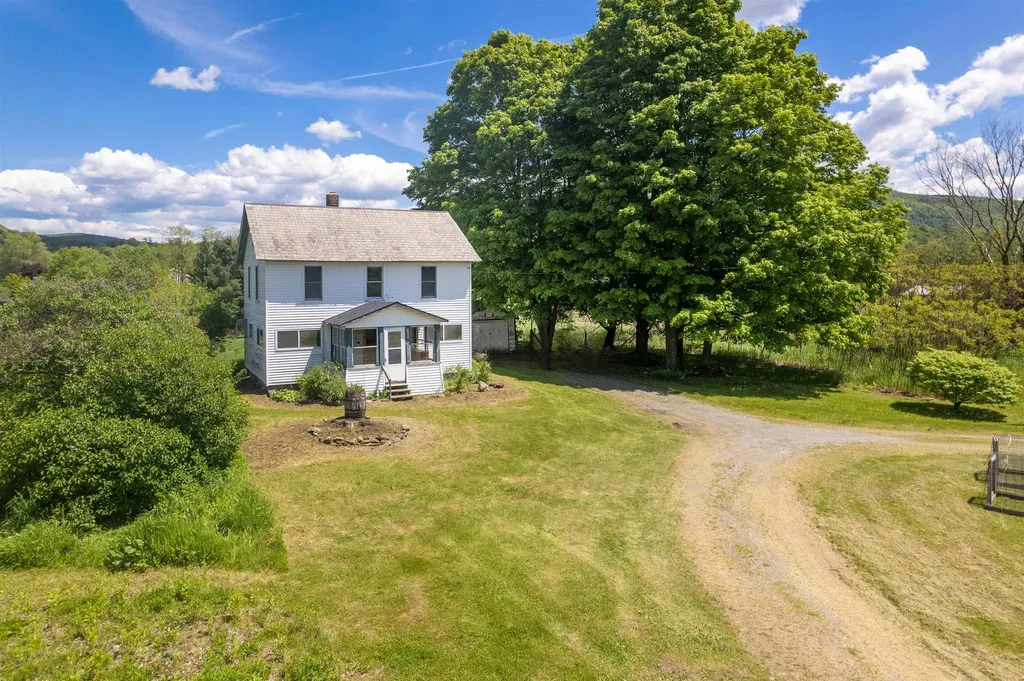 2652 Vt Route 133 Pawlet VT 05761
