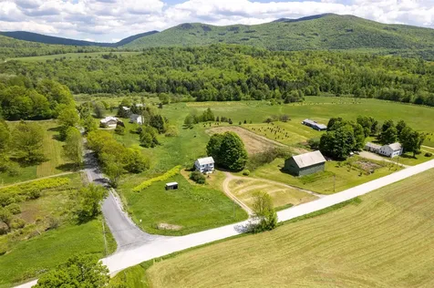2652 Vt Route 133 Pawlet VT 05761