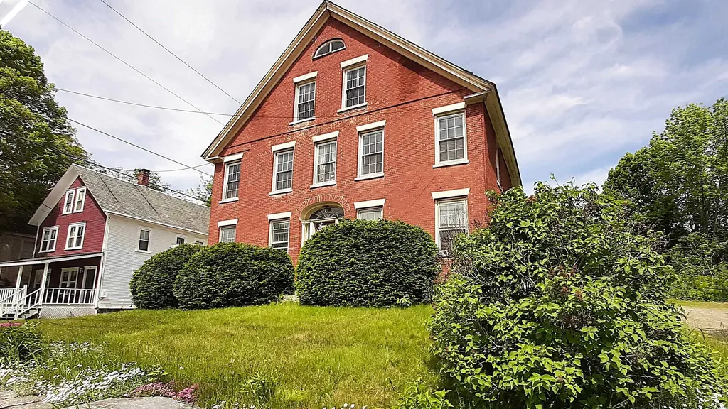 643 Main Street Cavendish VT 05153