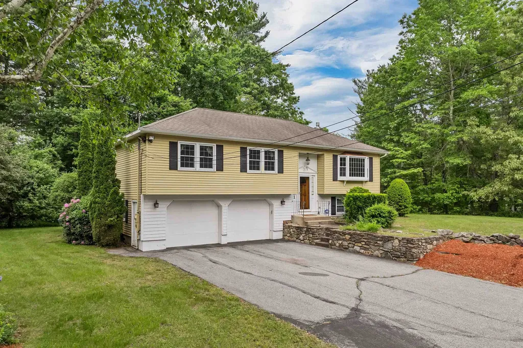 1 Pepperell Circle Nashua NH 03062