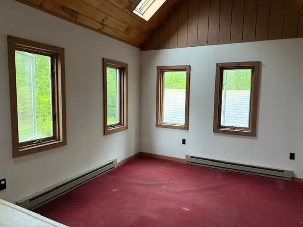 21 Sunday Mountain Deve Road Orford NH 03777