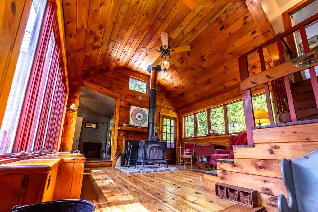 1678 Fowler River Road Alexandria NH 03222