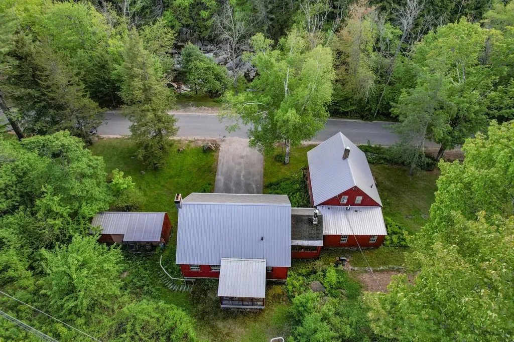 1678 Fowler River Road Alexandria NH 03222