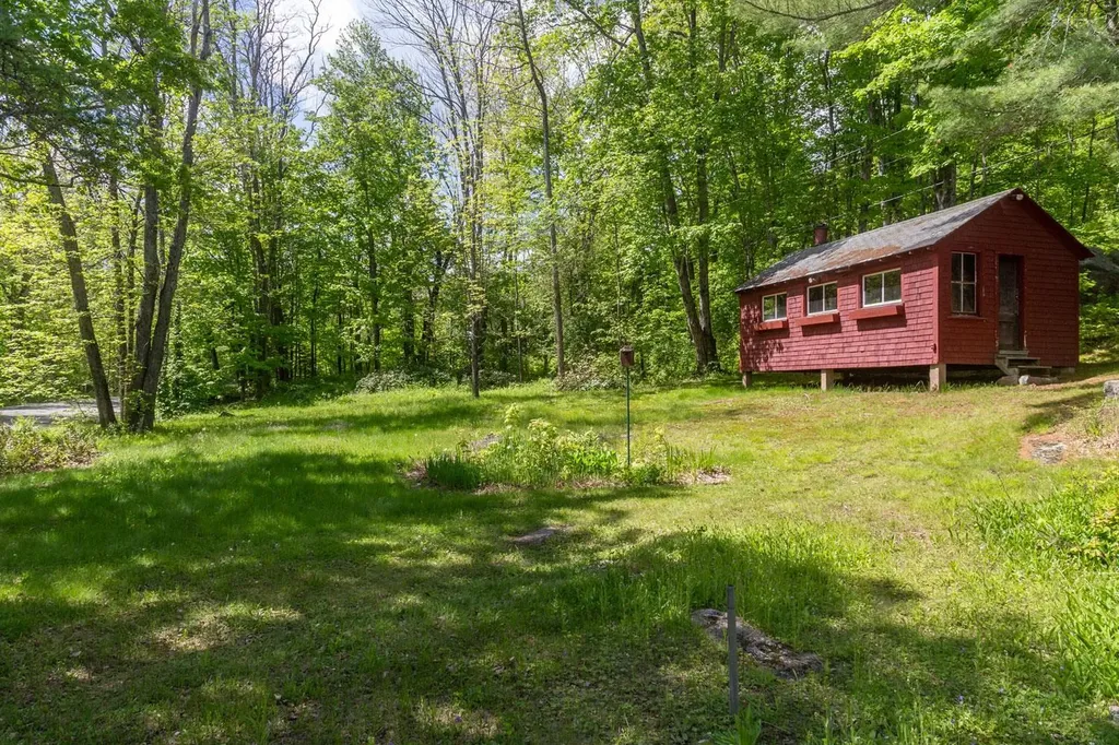 1678 Fowler River Road Alexandria NH 03222