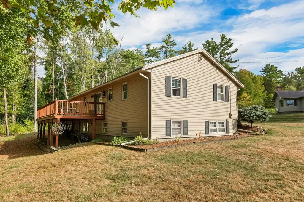 2 Birchwood Road Claremont NH 03743