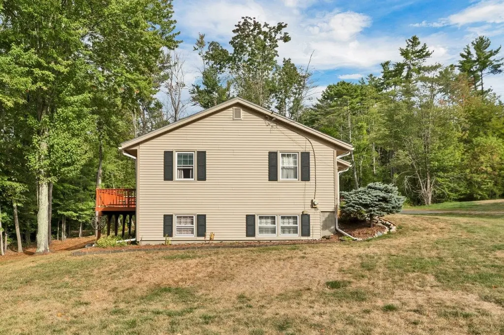2 Birchwood Road Claremont NH 03743