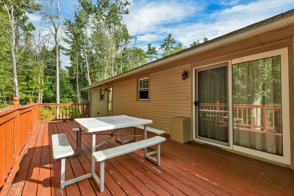 2 Birchwood Road Claremont NH 03743