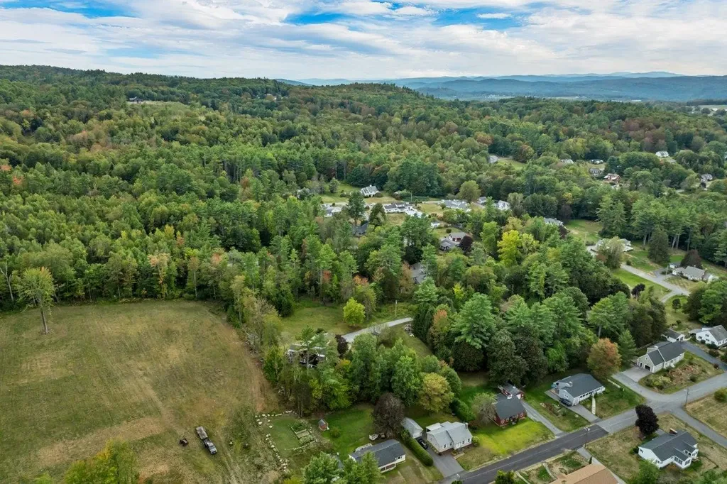 2 Birchwood Road Claremont NH 03743