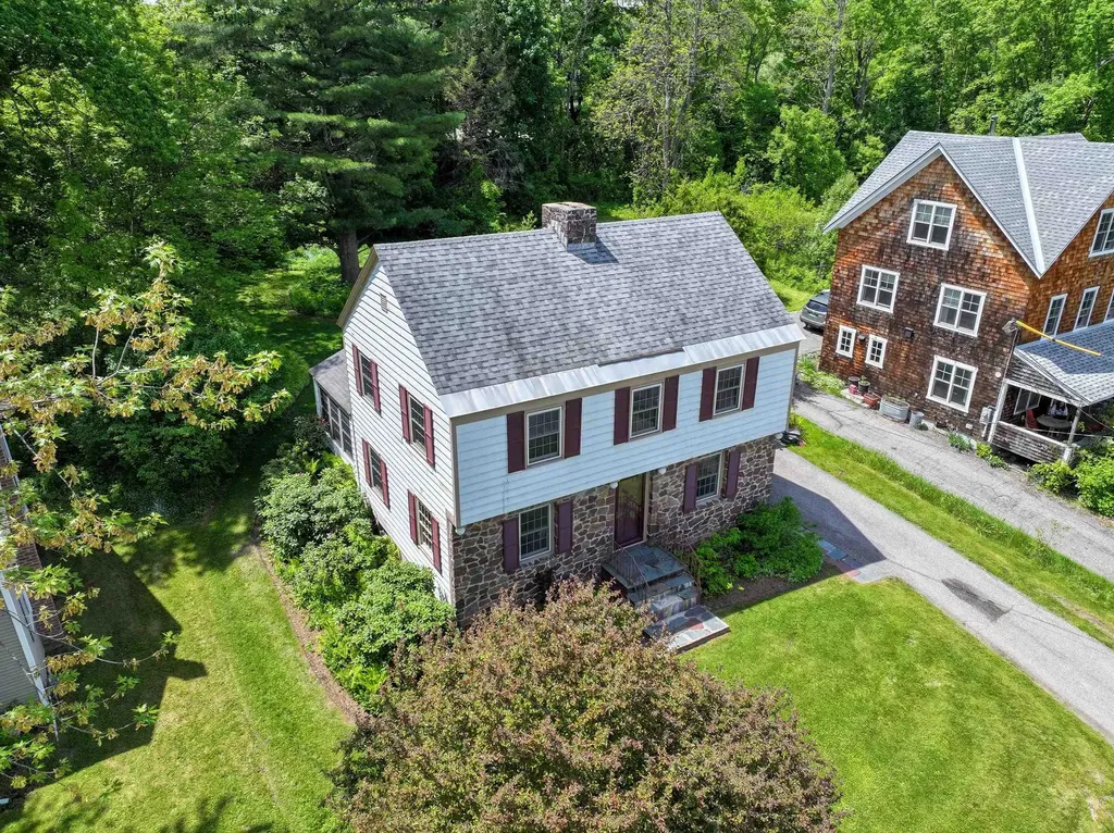 21 Short Shannon Street Middlebury VT 05753