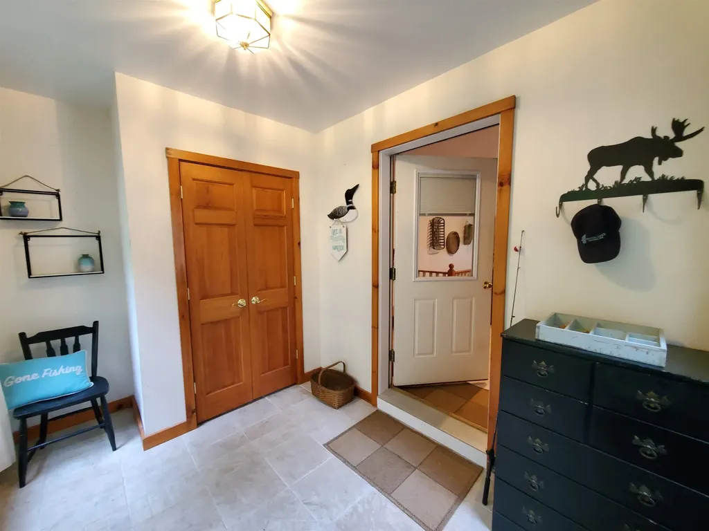 91 Algonquin Road Enfield NH 03748