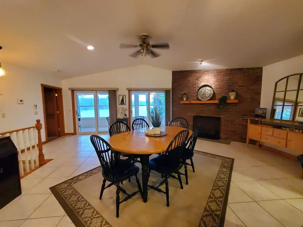 91 Algonquin Road Enfield NH 03748