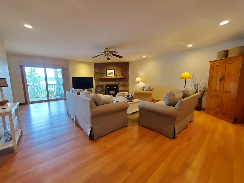 91 Algonquin Road Enfield NH 03748