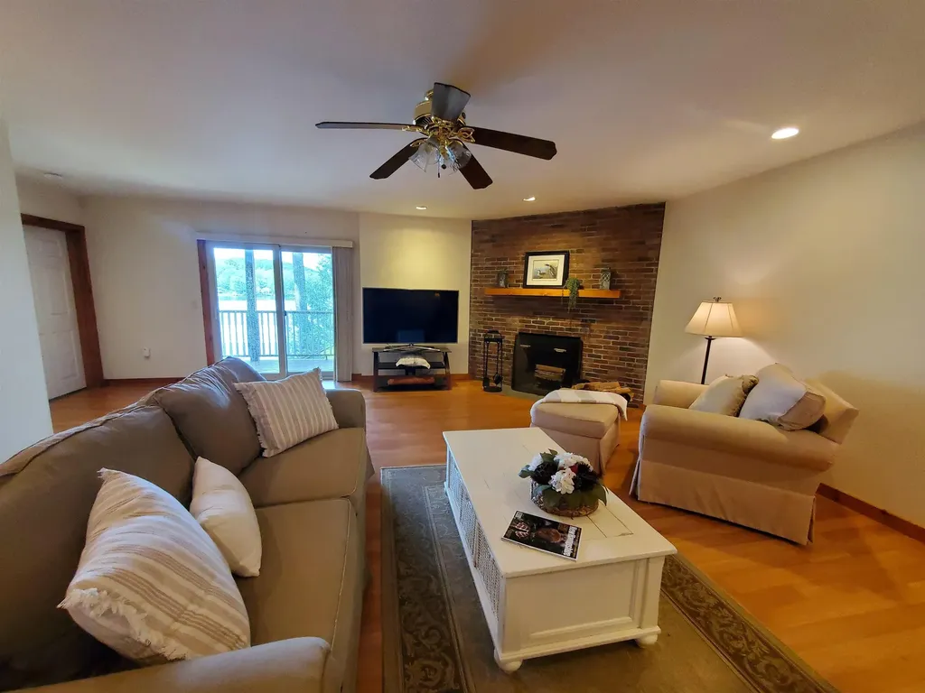 91 Algonquin Road Enfield NH 03748