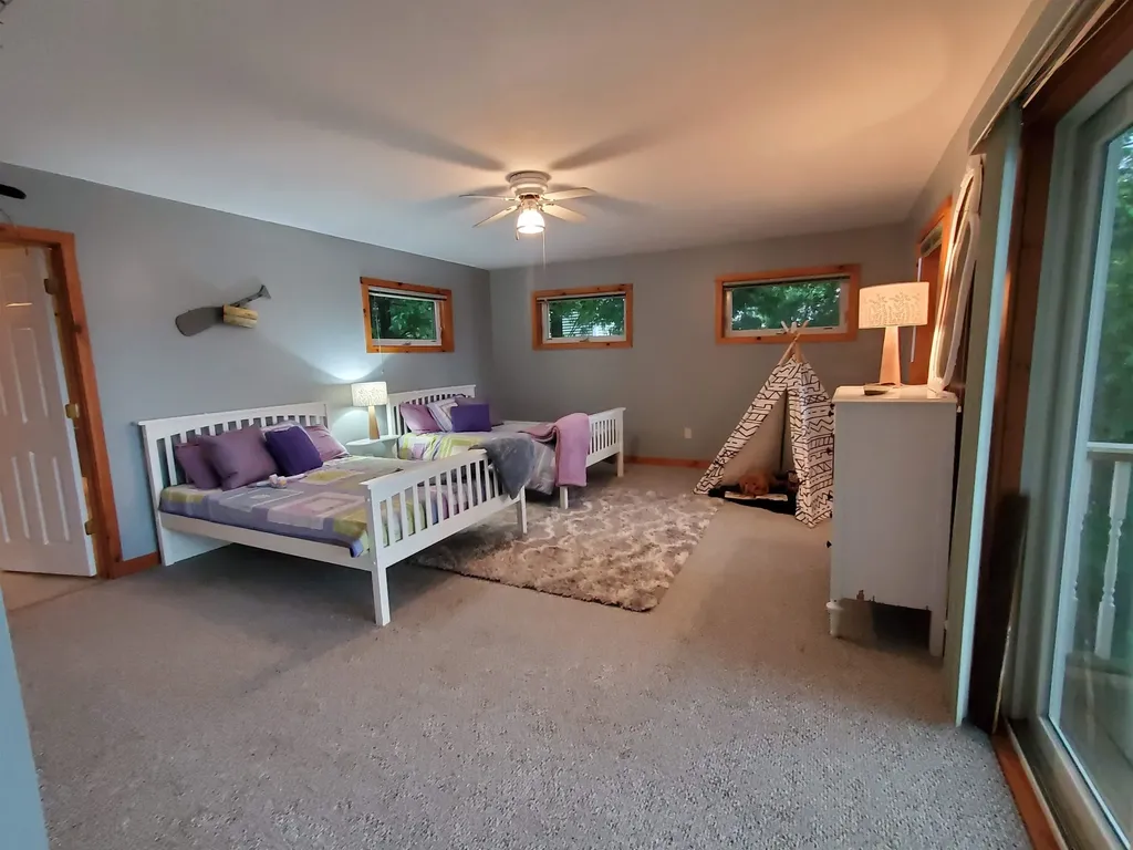91 Algonquin Road Enfield NH 03748