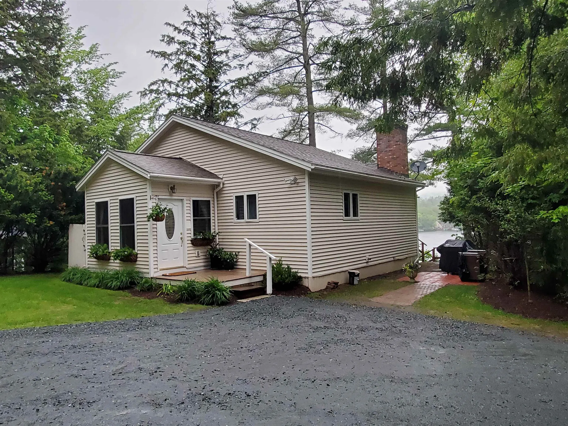 91 Algonquin Road Enfield NH 03748