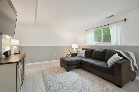 4 Seabury Road Hampton NH 03842