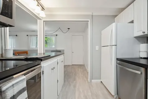 4 Seabury Road Hampton NH 03842